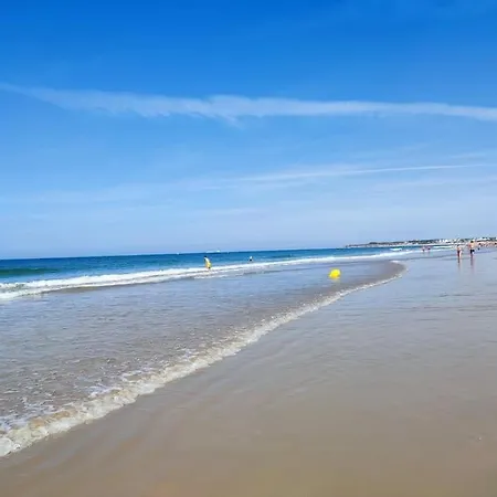 Arriluce Plaza De Parking Gratis En La Playa Chalet